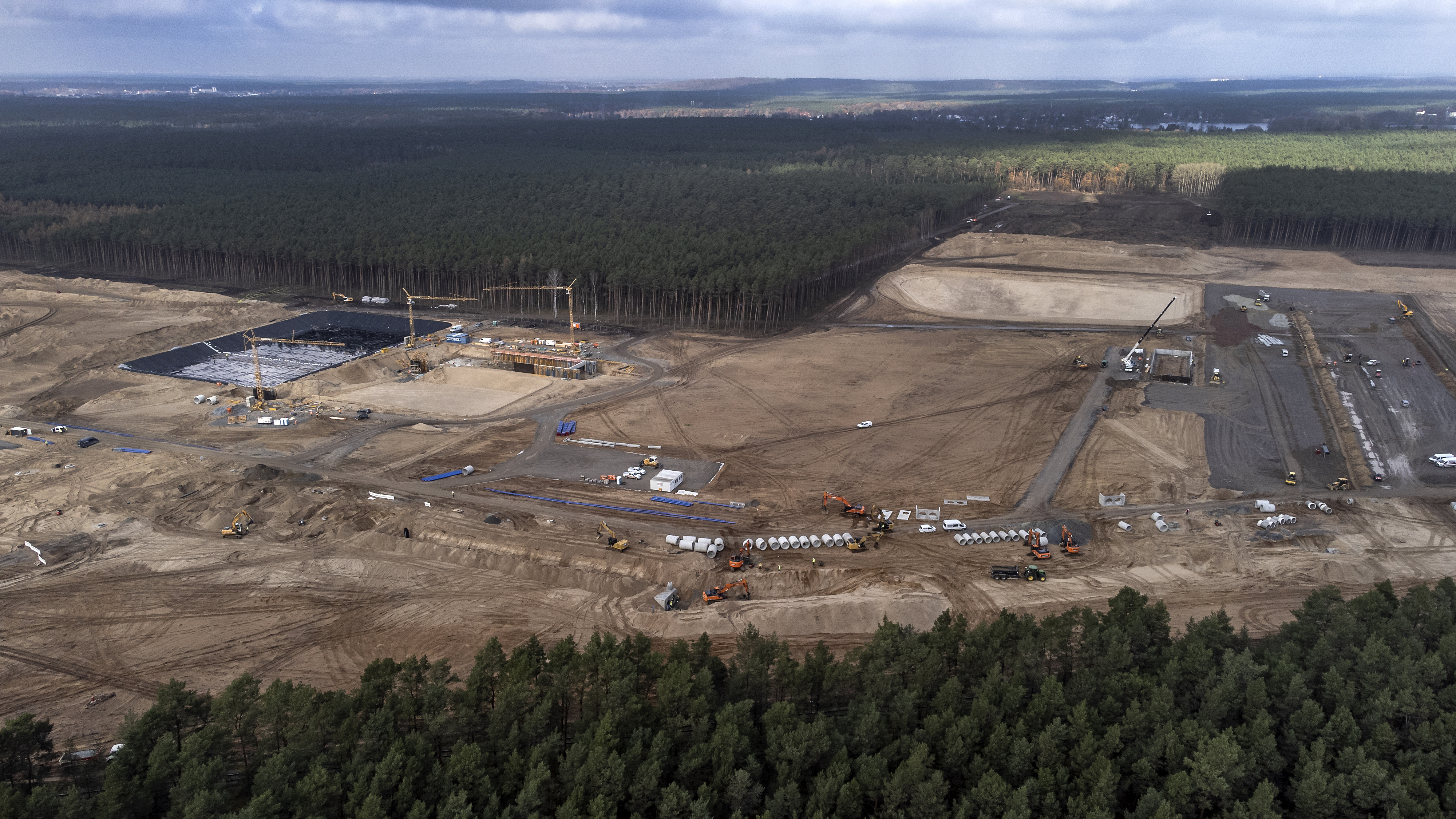 «Θυσιάστηκαν» περίπου 500.000 δέντρα για την κατασκευή του giga-εργοστασίου της Tesla κοντά στο Βερολίνο-2