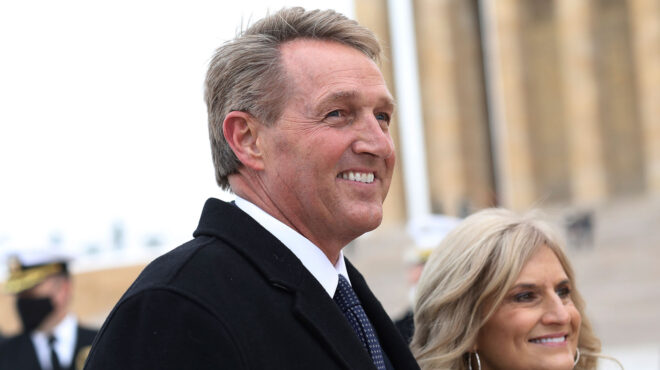 η-στρατιωτική-παρουσία-των-ηπα-στην-ε-563173543