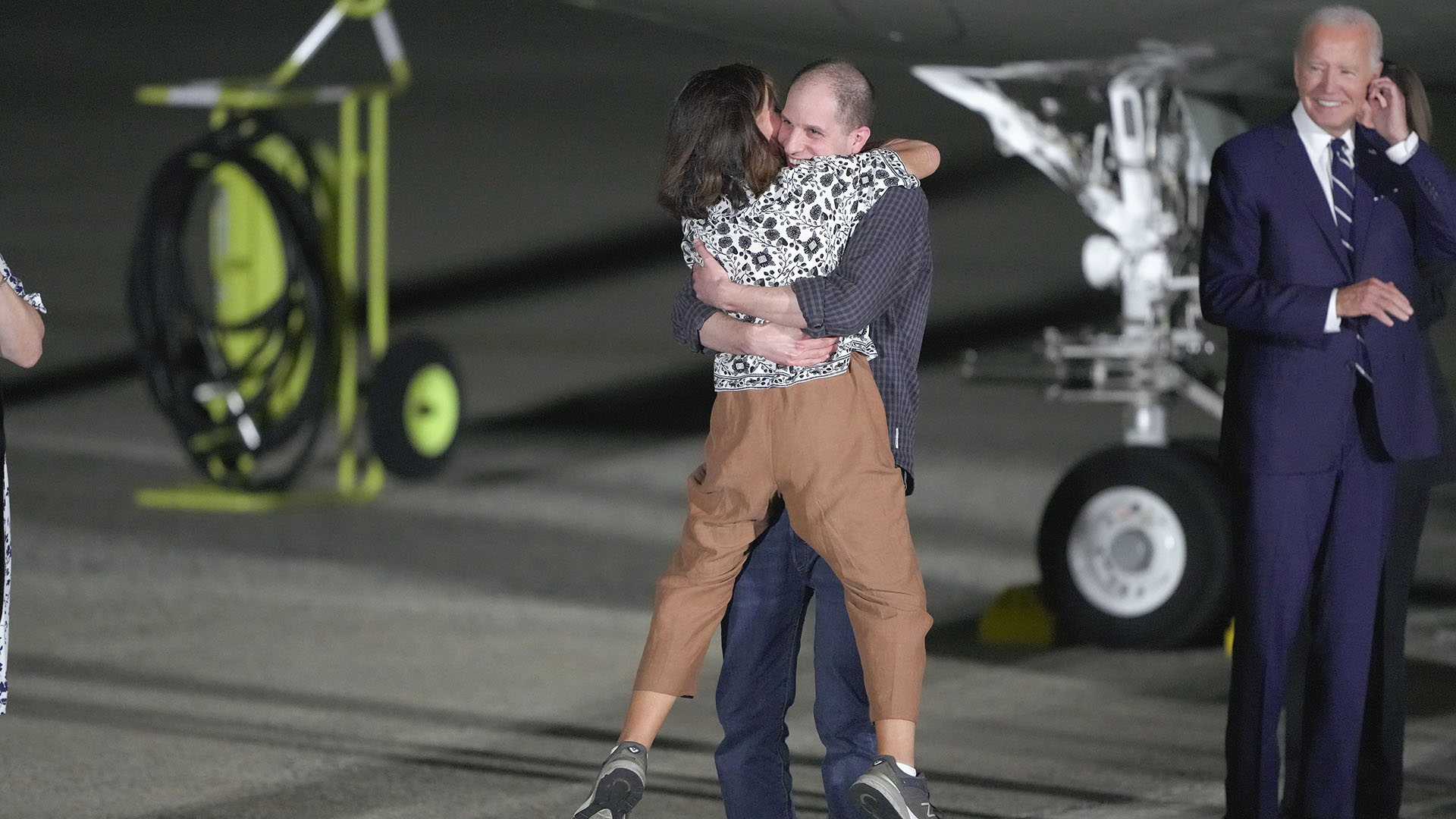 ΗΠΑ: Μπάιντεν και Χάρις υποδέχθηκαν τον Γκέρσκοβιτς μετά την ιστορική συμφωνία ανταλλαγής κρατουμένων-3