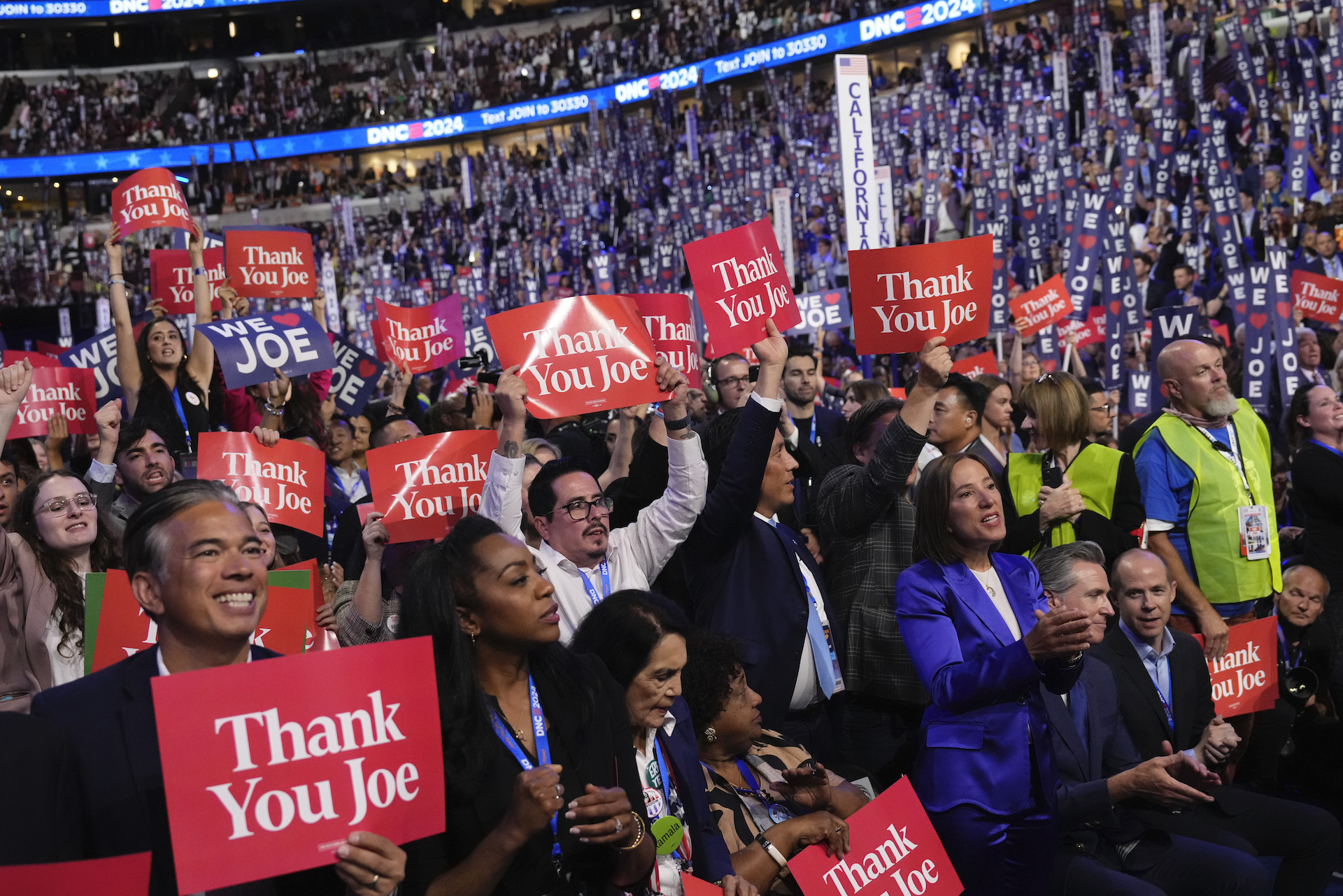 «Πανηγυρικό» κλίμα στο συνέδριο, αλλά τώρα αρχίζουν τα δύσκολα για τη Χάρις-2