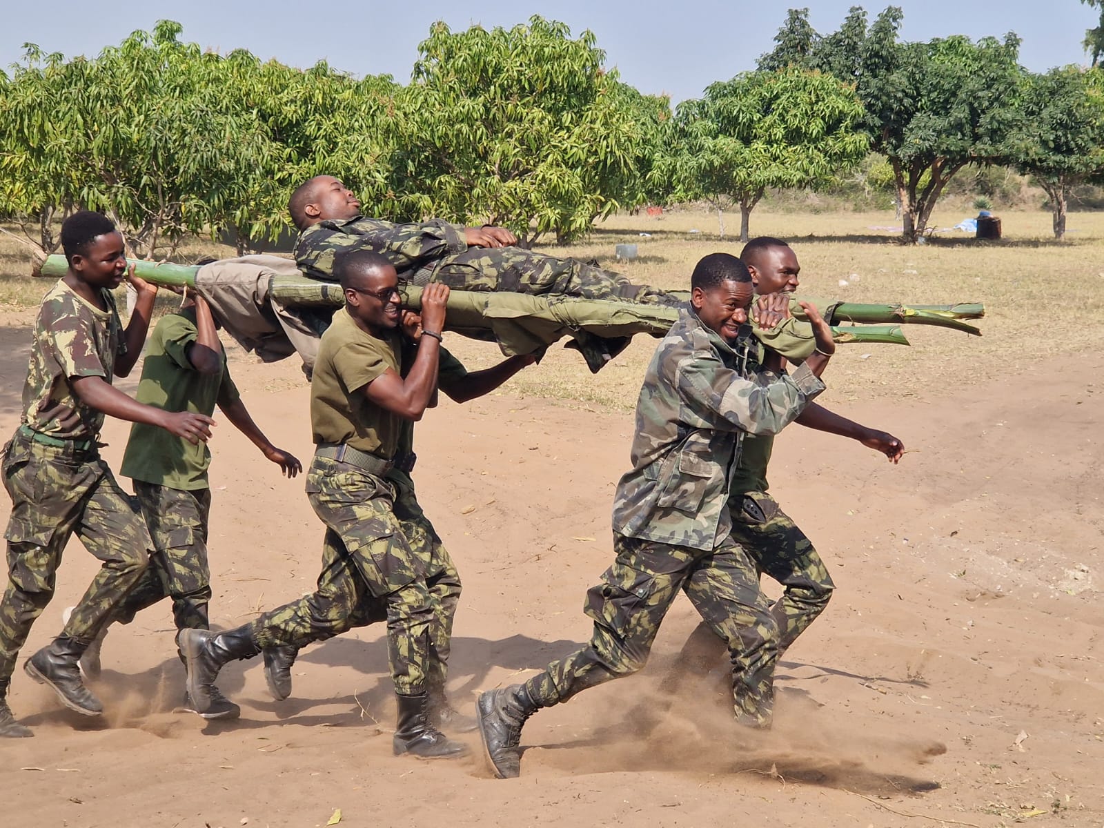 Αναβαθμίζεται η ελληνική στρατιωτική παρουσία στη Μοζαμβίκη-4