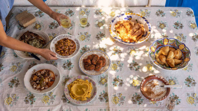 η-κυκλαδίτικη-γαστρονομία-θα-έπρεπε-ν-563183509