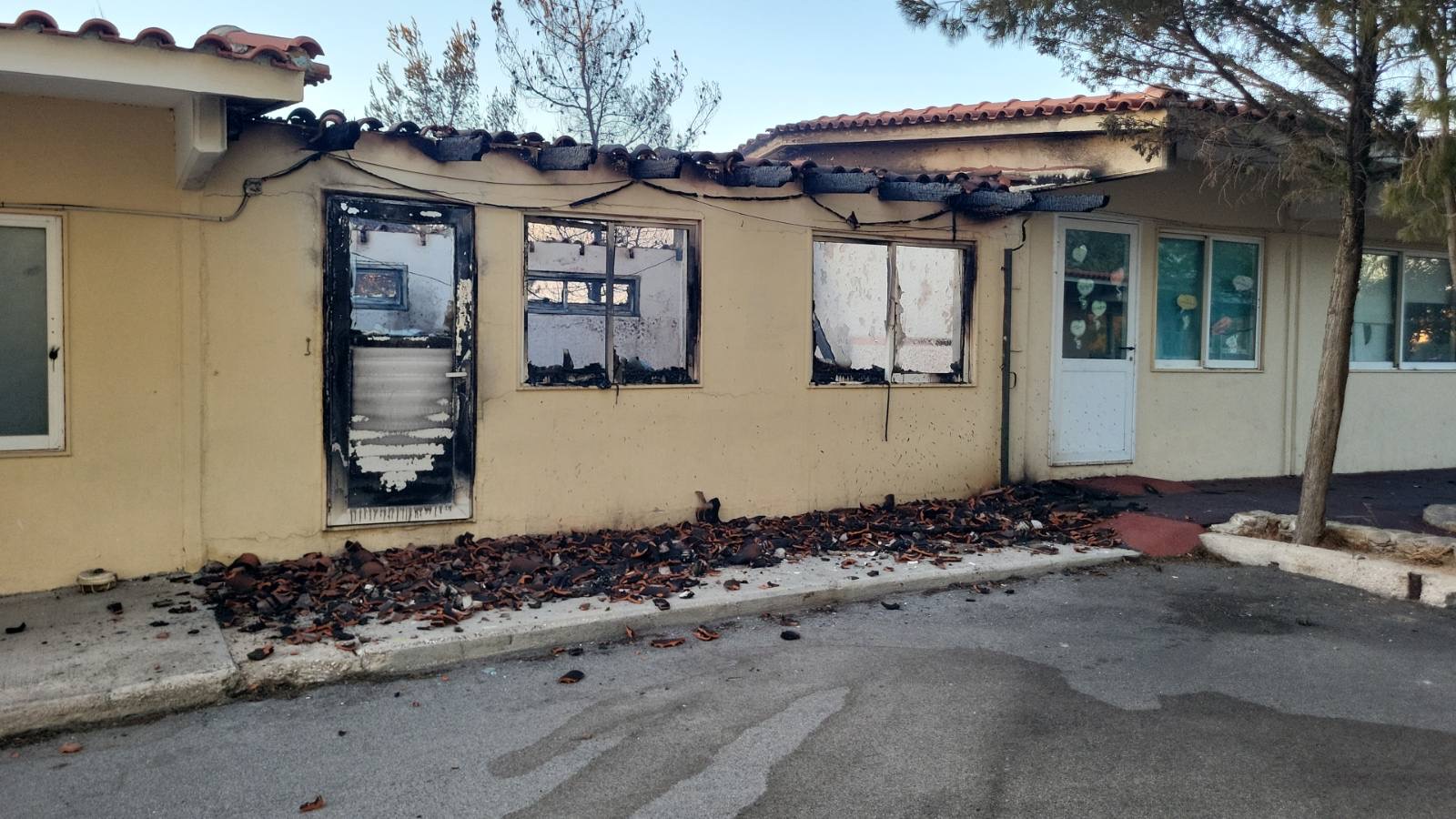 «Είδαμε όλες τις αναμνήσεις να γίνονται στάχτες»-4