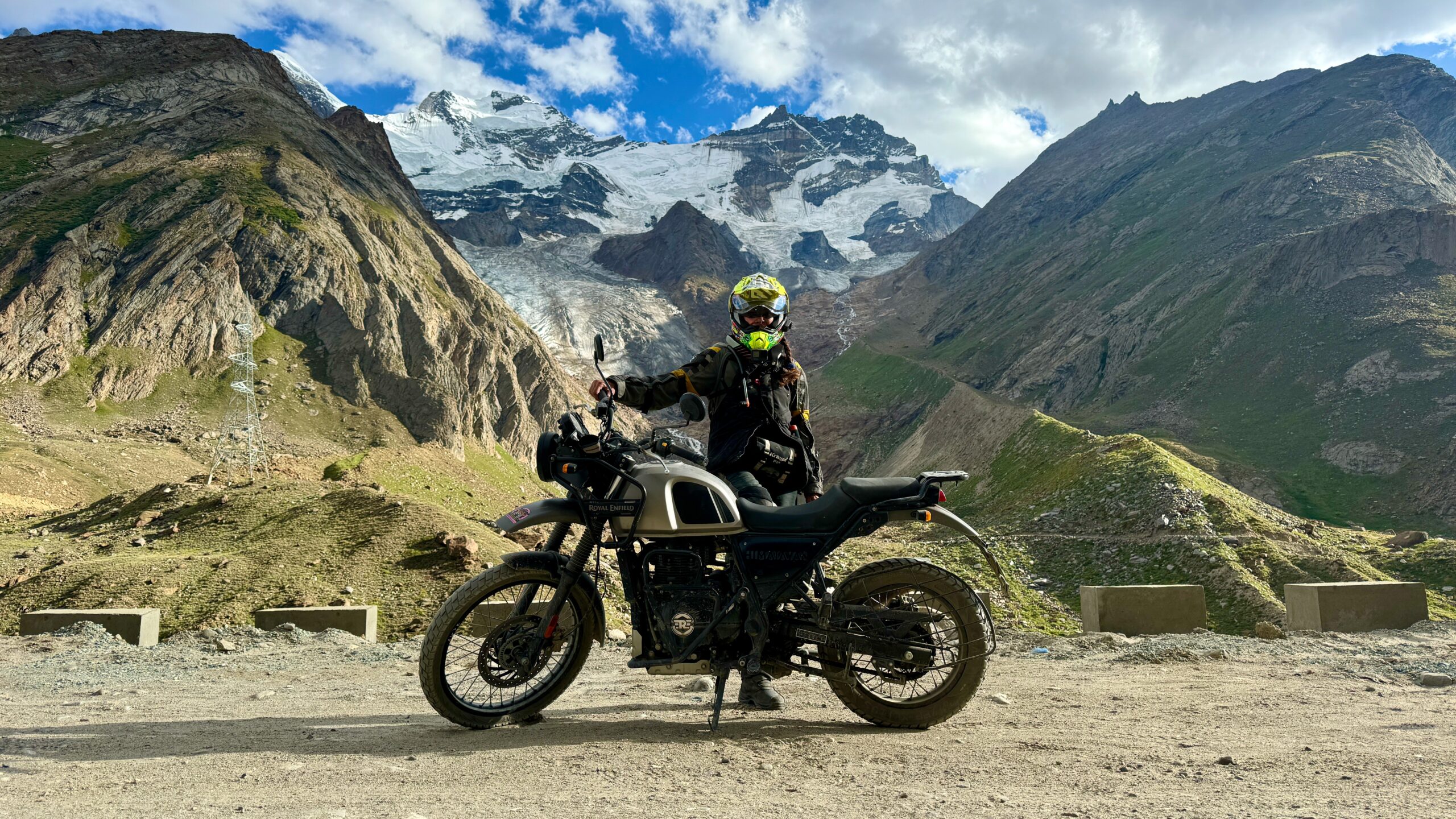 Με μοτοσικλέτα στα 19.024 πόδια-2