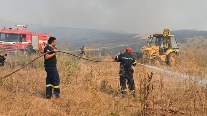 ικαρία-χωρίς-ενεργό-μέτωπο-η-φωτιά-στο-563178049