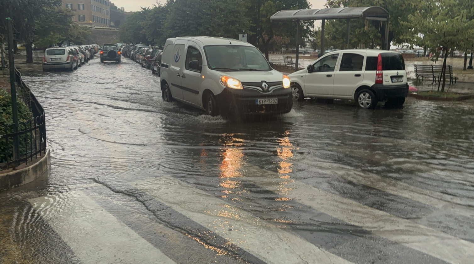 Προβλήματα από τα μπουρίνια στη δυτική Ελλάδα – Πώς θα εξελιχθεί η κακοκαιρία-1