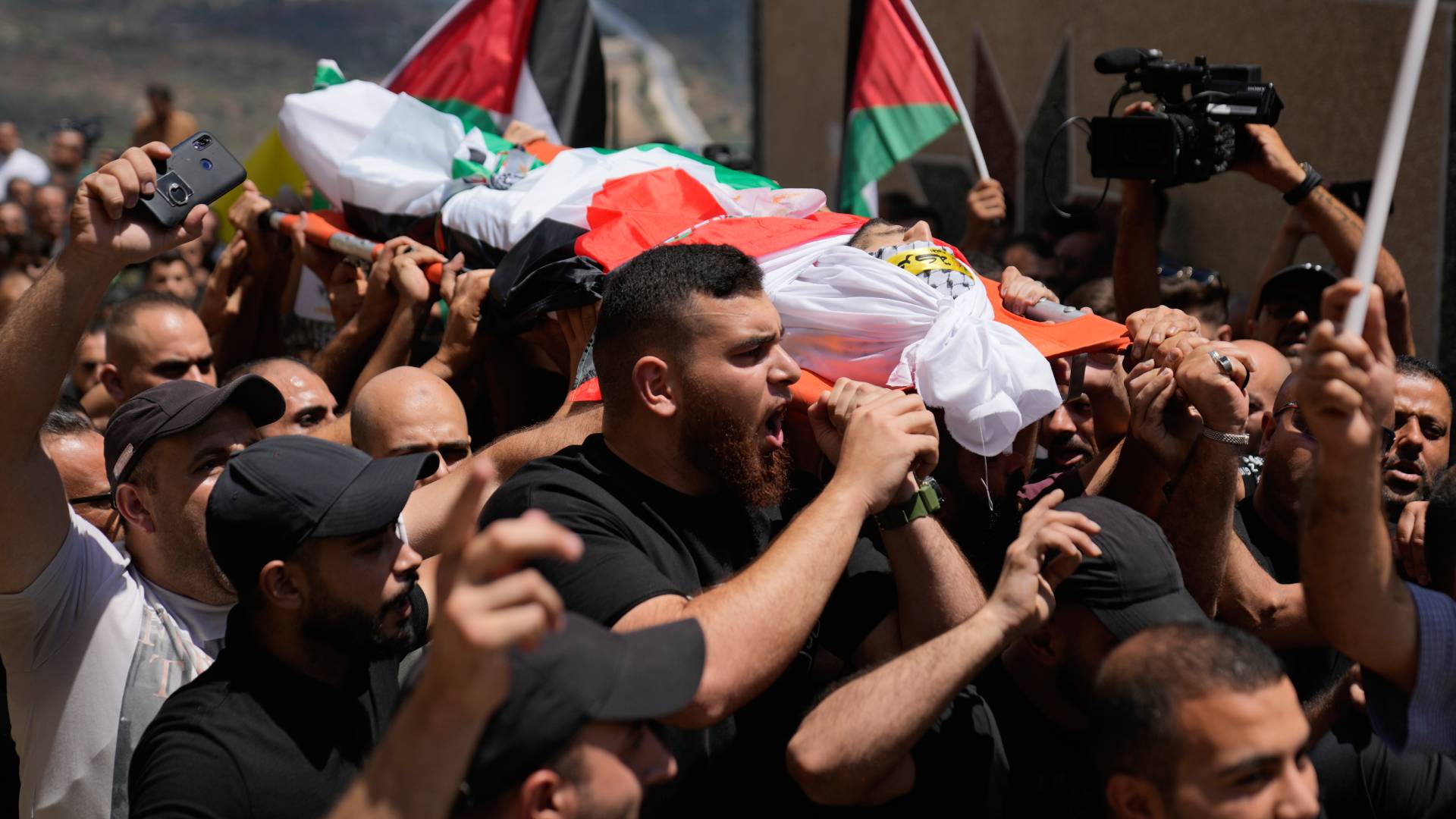 Δυτική Οχθη: ΗΠΑ και Ε.Ε. καταδικάζουν τις επιθέσεις εποίκων κατά Παλαιστινίων στα κατεχόμενα-1