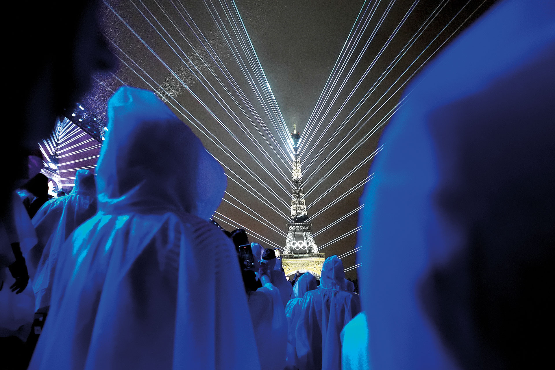 Παρακολουθώντας την Τελετή Εναρξης του Παρισιού καθ’ οδόν για την Καλαμάτα-1