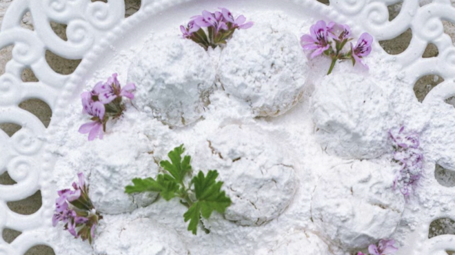 αμυγδαλωτά-του-γάμου-με-μαστίχα-563188030