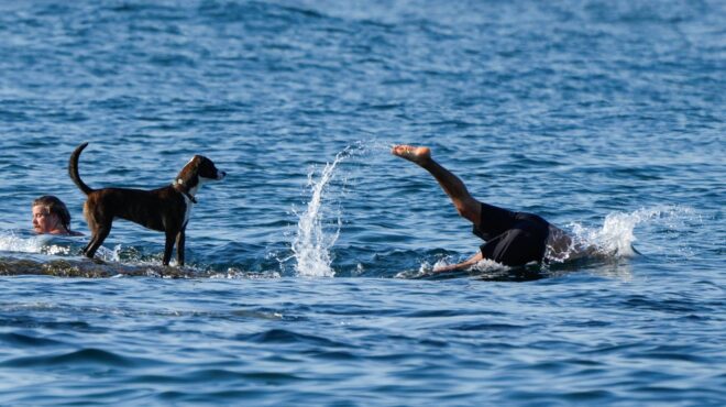 προς-θερμό-σεπτέμβριο-το-φθινόπωρο-αρ-563188888