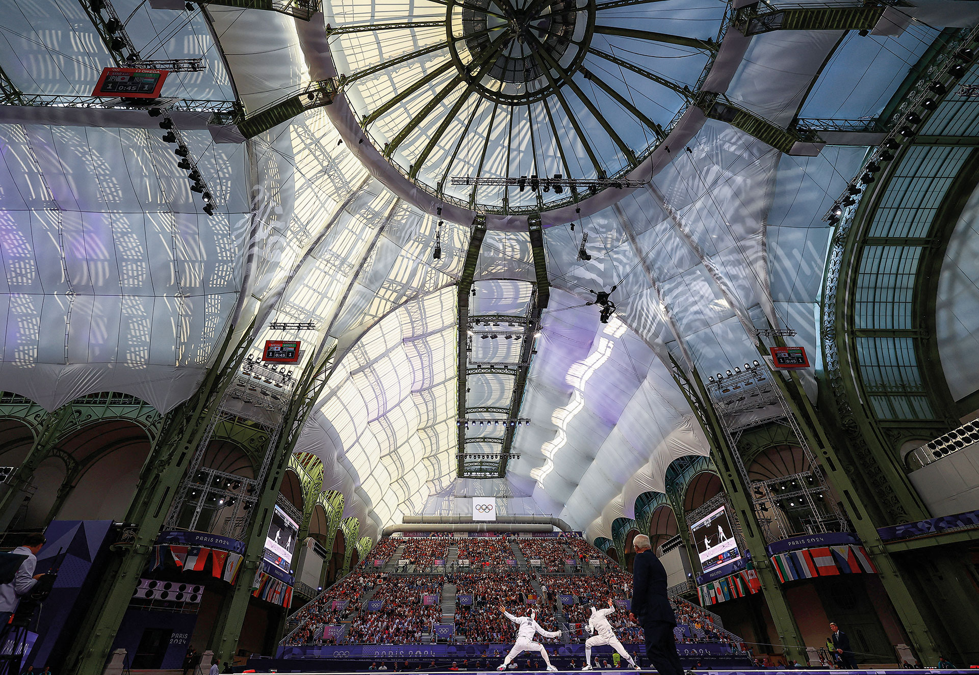 Πώς το Παρίσι μεταμορφώθηκε σε ένα τεράστιο στάδιο-2