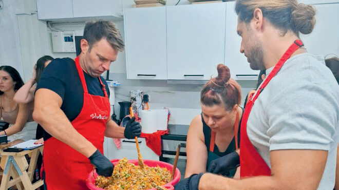 αν-είσαι-συριζα-παραιτήσου-563177650