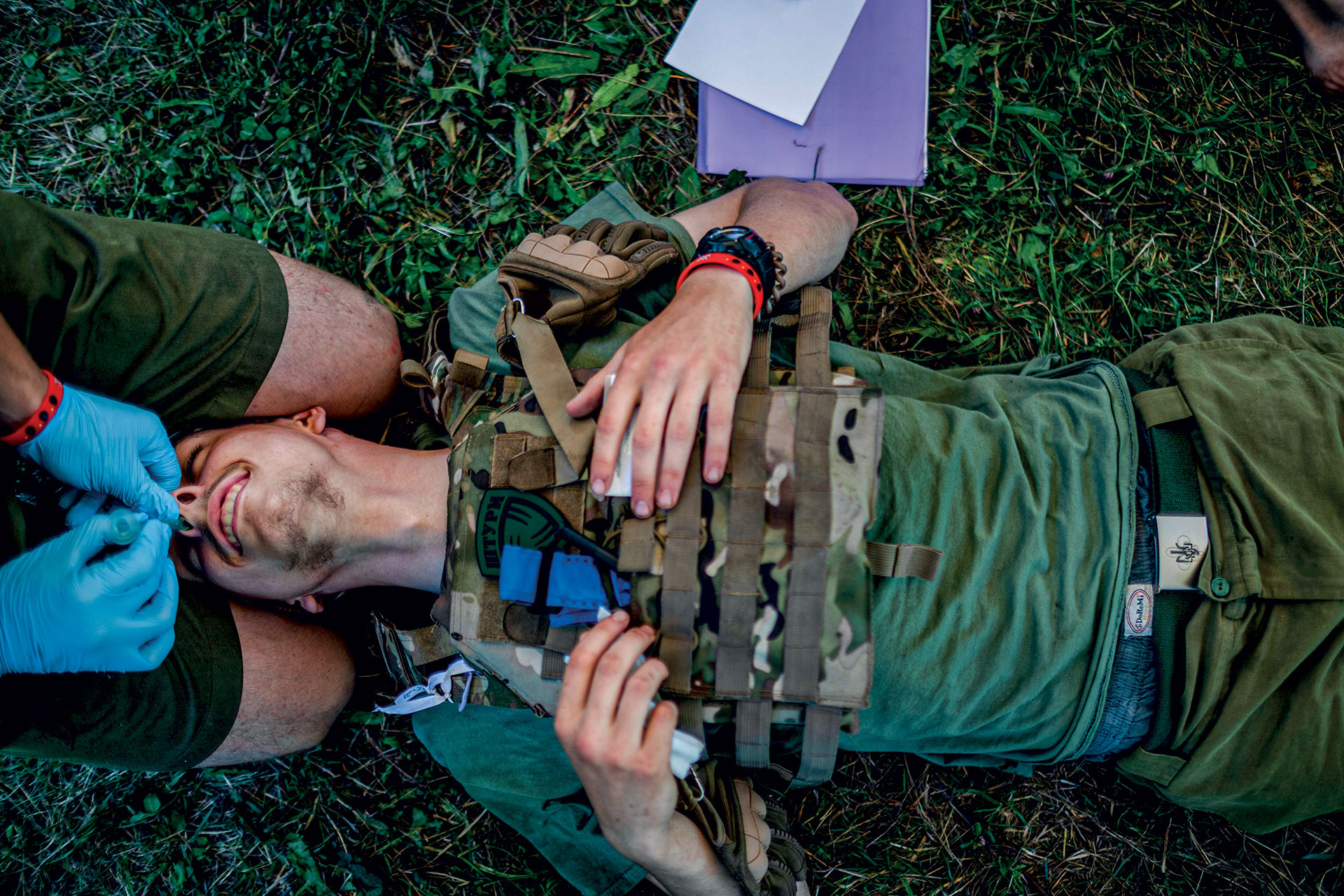 Πώς οι κατασκηνώσεις της Ουκρανίας ετοιμάζουν τους νέους για τον πόλεμο-6