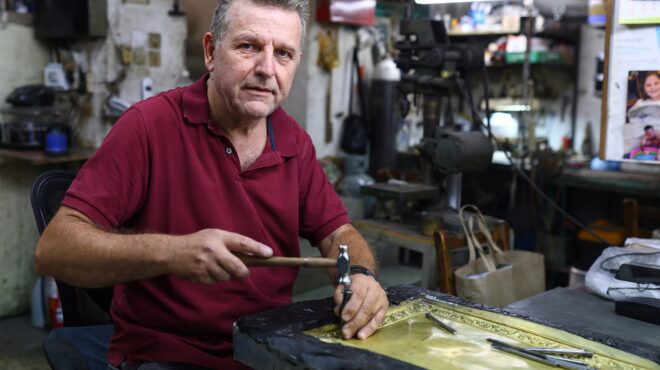 σμιλεύοντας-τα-τάματα-της-μεγαλόχαρη-563171902