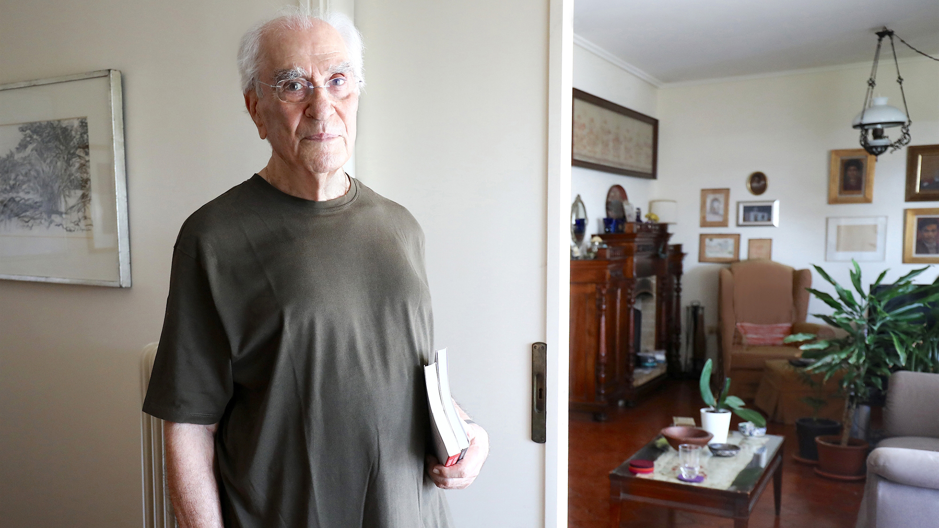 Διαβάστε στην «Καθημερινή της Κυριακής»-6