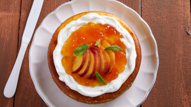τσίζκεϊκ-ψητό-με-μαρμελάδα-ροδάκινο-563161546