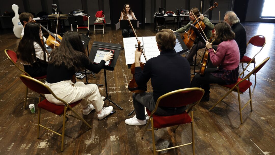 ο-αληθινός-μου-τόπος-είναι-η-μουσική-563158498