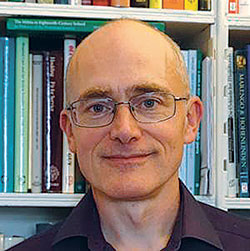 Πίτερ Γουίλσον στην «Κ»: Οι ένοπλες συγκρούσεις στον κόσμο δεν πρόκειται να εκλείψουν-1