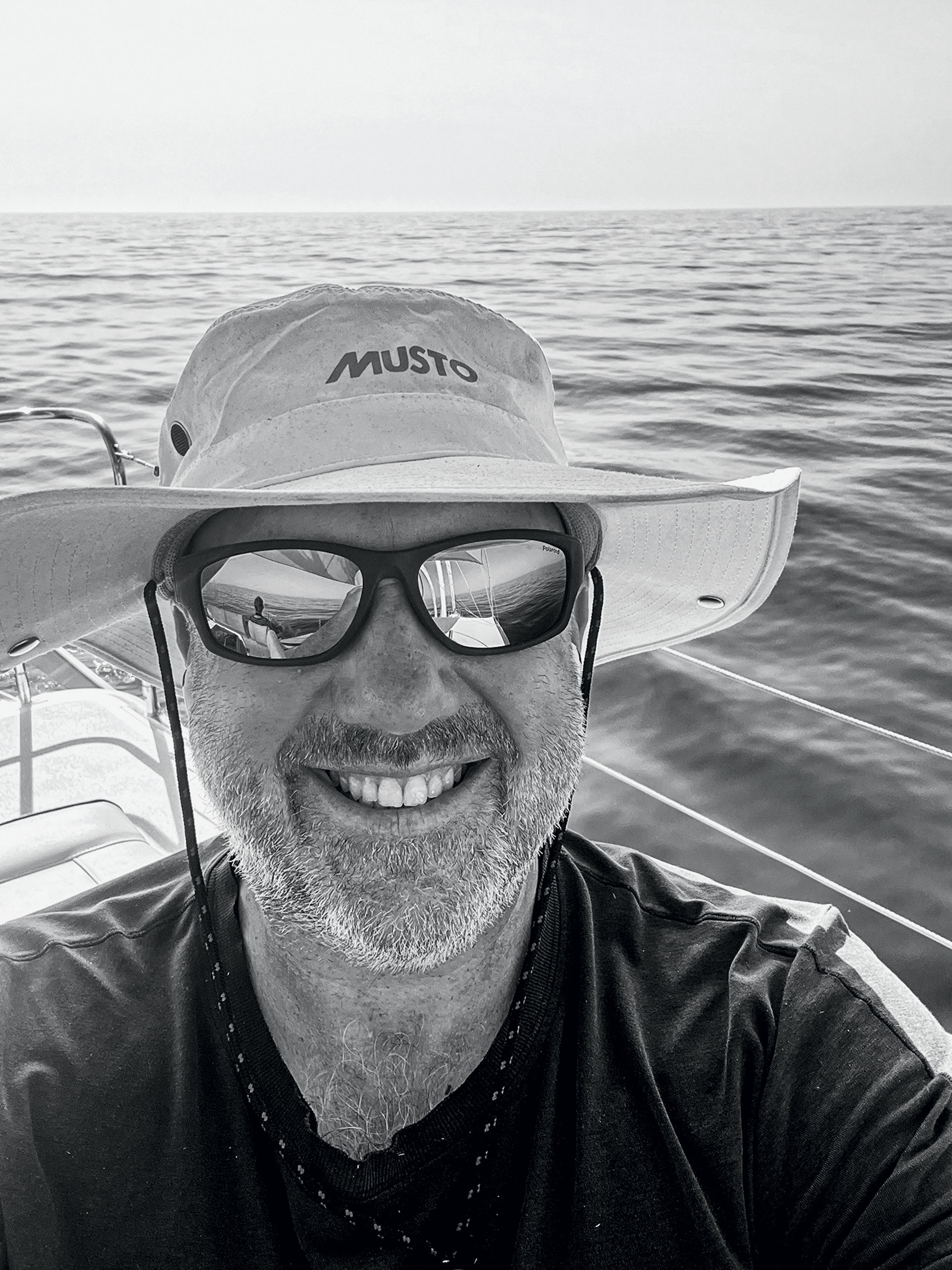 Δίπλα στους φυσητήρες, τους γίγαντες των ελληνικών θαλασσών-2