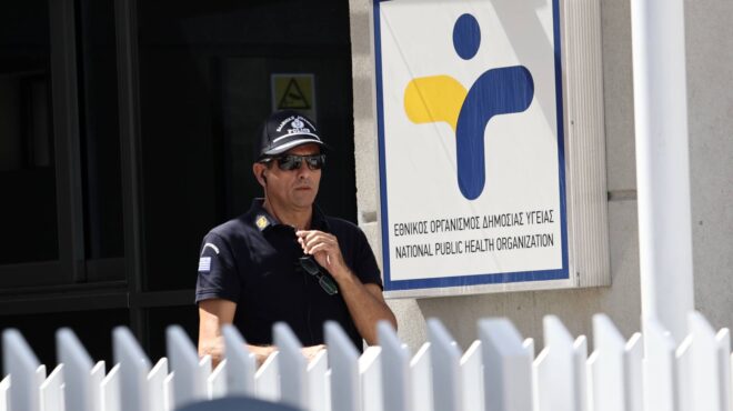 covid-αύξηση-θετικότητας-και-εισαγωγών-στ-563154904