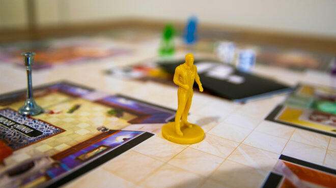 εκείνη-εκείνος-κι-ένα-μυστηριώδες-σκο-563198167