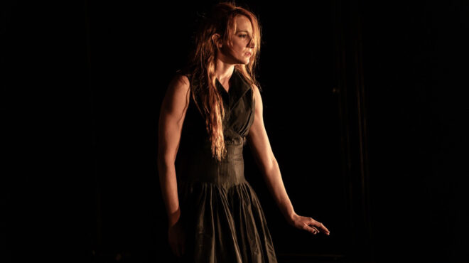 prima-facie-και-φράνκενσταϊν-στο-πορεία-563198212