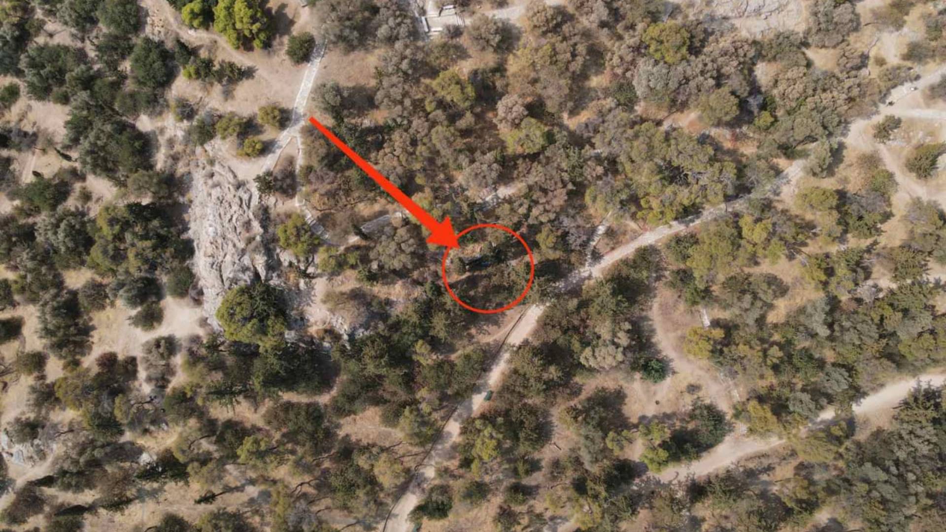 Φιλοπάππου: Η επιχείρηση απομάκρυνσης σκηνών αστέγων από τον λόφο-2