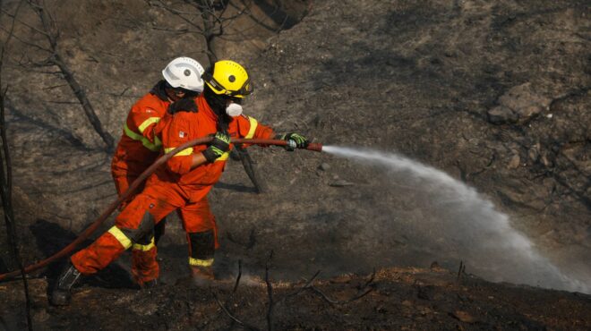 σε-ύφεση-τα-πύρινα-μέτωπα-σε-κρήτη-πελο-563186332