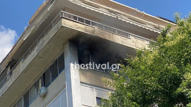 θεσσαλονίκη-φωτιά-σε-πολυκατοικία-στ-563169007