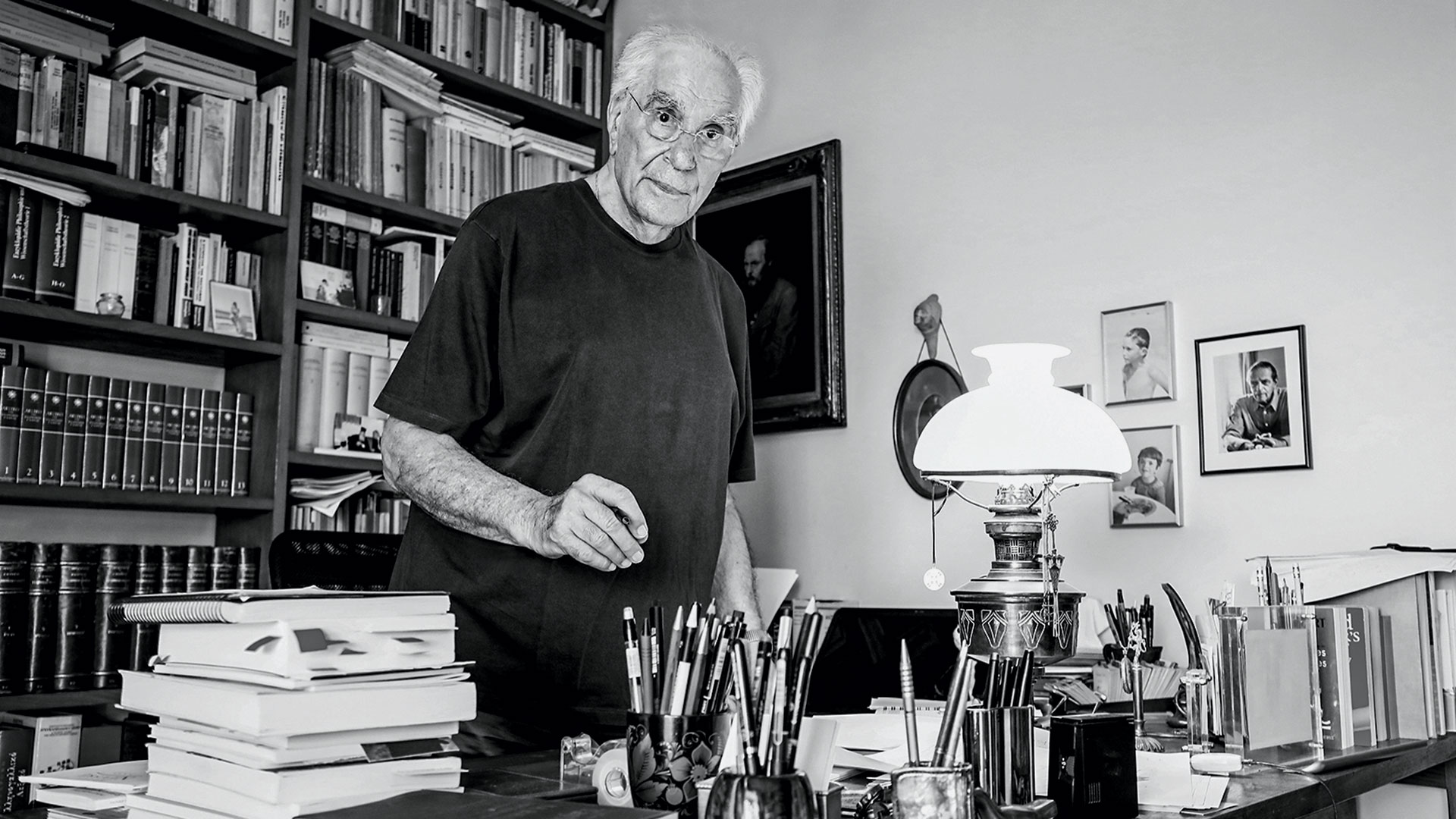 χρήστος-γιανναράς-εβγαλε-τη-θεολογία-563189746