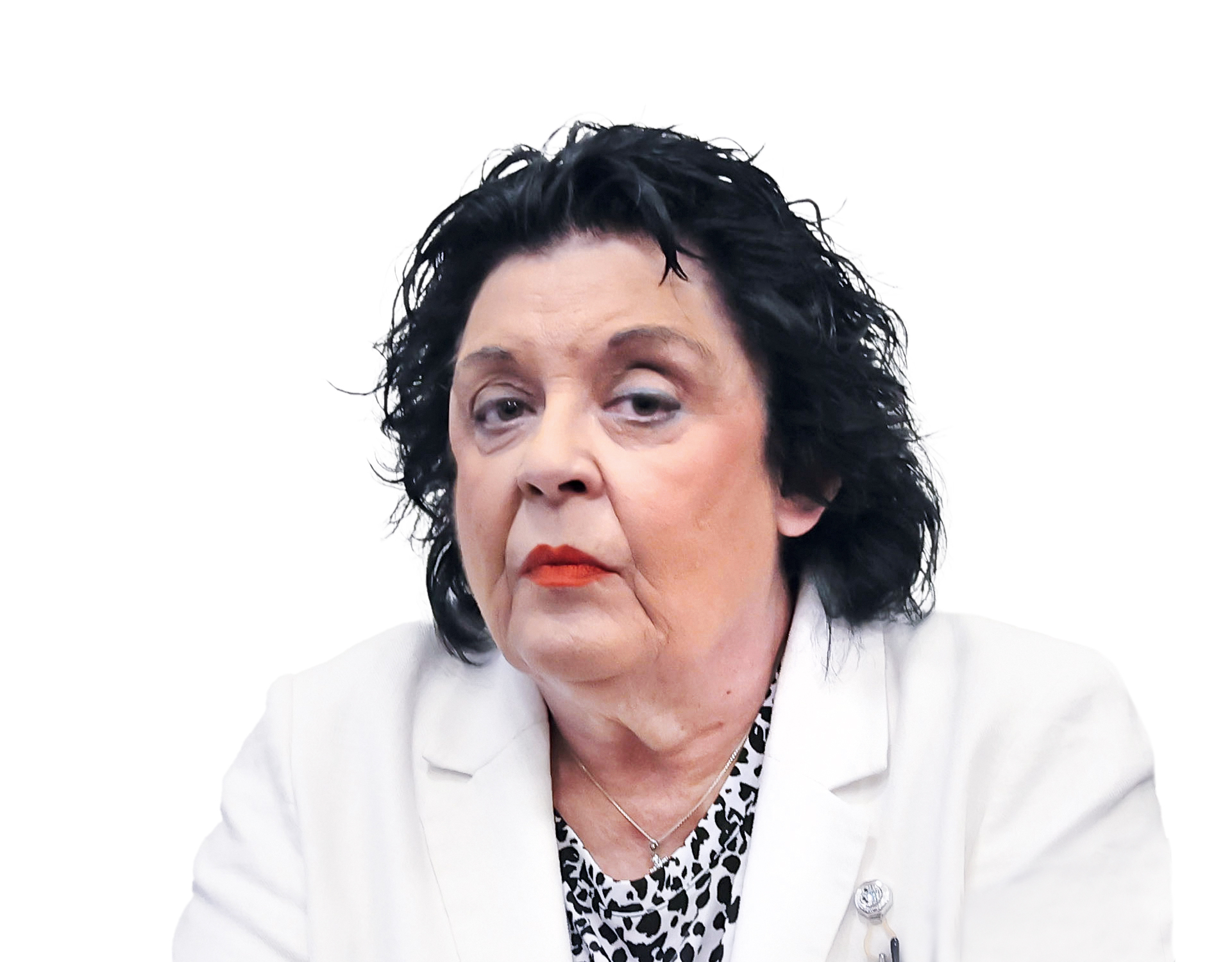 Επικοινωνία μόνο μέσω social media και δικηγόρων-1