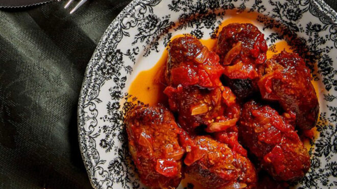 τα-κλασικά-σμυρναίικα-σουτζουκάκια-563173387