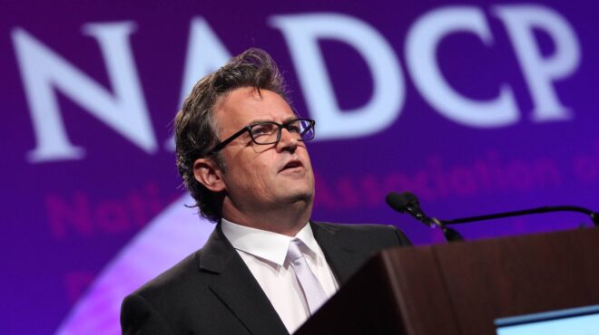 οι-τελευταίες-ώρες-του-μάθιου-πέρι-κά-563175382