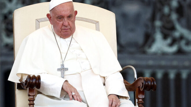 ο-πάπας-στην-ινδονησία-πρώτο-σταθμό-μι-563159494