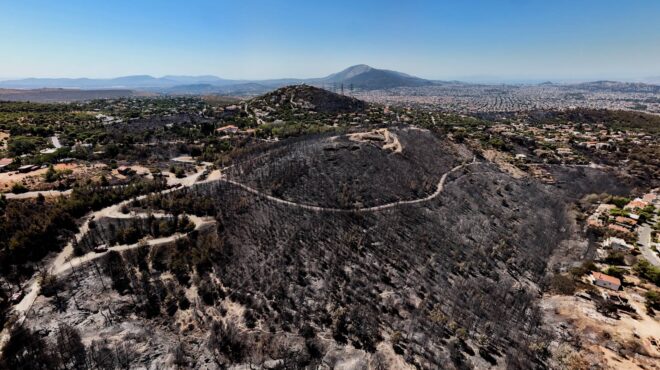 φωτιά-στην-αττική-εγιναν-στάχτη-100-000-στρέ-563173189