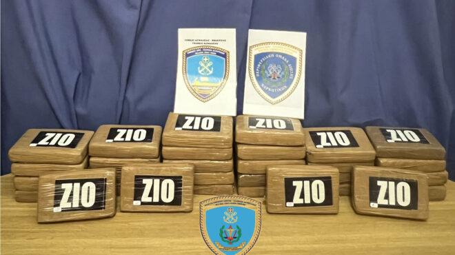 λιμάνι-πειραιά-εντοπίστηκαν-34-κιλά-κοκ-563160274