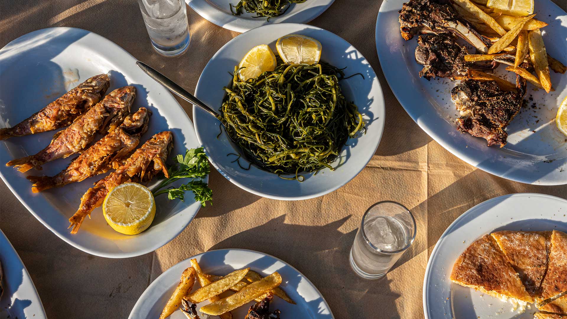 Από τα νησιά στην πόλη: 13 ψαροταβέρνες με θέα θάλασσα για ομαλή μετάβαση στην Αθήνα-7