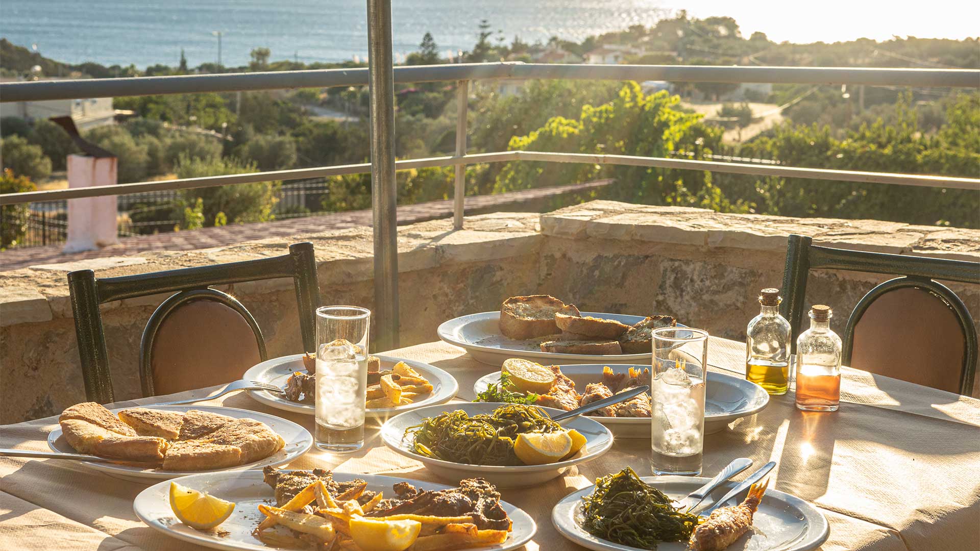 Από τα νησιά στην πόλη: 13 ψαροταβέρνες με θέα θάλασσα για ομαλή μετάβαση στην Αθήνα-6