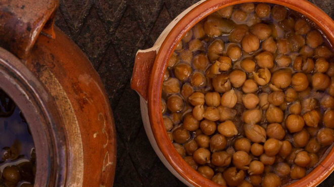 ρεβυθάδα-σιφνέικη-στο-τσικάλι-563159362