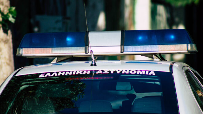 καματερό-πυροβολισμοί-έξω-από-σουβλα-563174467