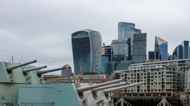 γερμανικό-πολεμικό-πλοίο-έπαιξε-τον-563185129