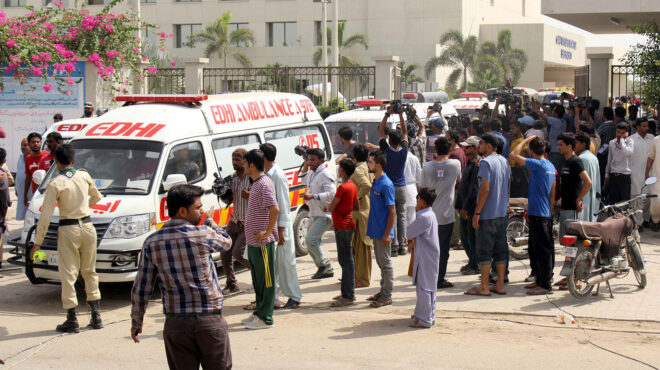 πακιστάν-28-νεκροί-σε-δυστύχημα-λεωφορε-563181661