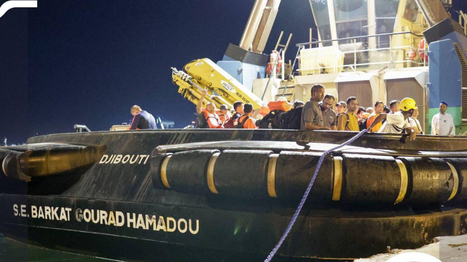 «SOUNION»: Φωτογραφίες ντοκουμέντο του πληρώματος στο Τζιμπουτί-2