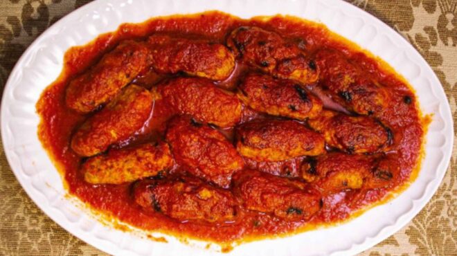 σουτζουκάκια-σμυρναίικα-στον-φούρνο-563168824