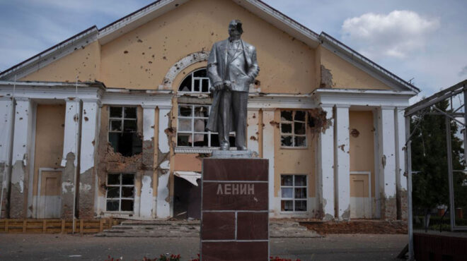 μέσα-στη-σούντζα-εικόνες-από-την-ουκ-563177404