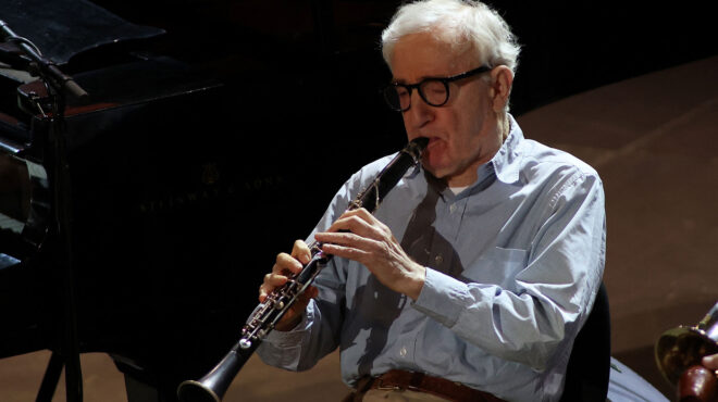 ο-γούντι-αλεν-σε-ναρκοπέδιο-563230519