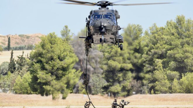 εφτασε-το-17ο-νη-90-ελικόπτερο-γιατί-το-σ-563218618