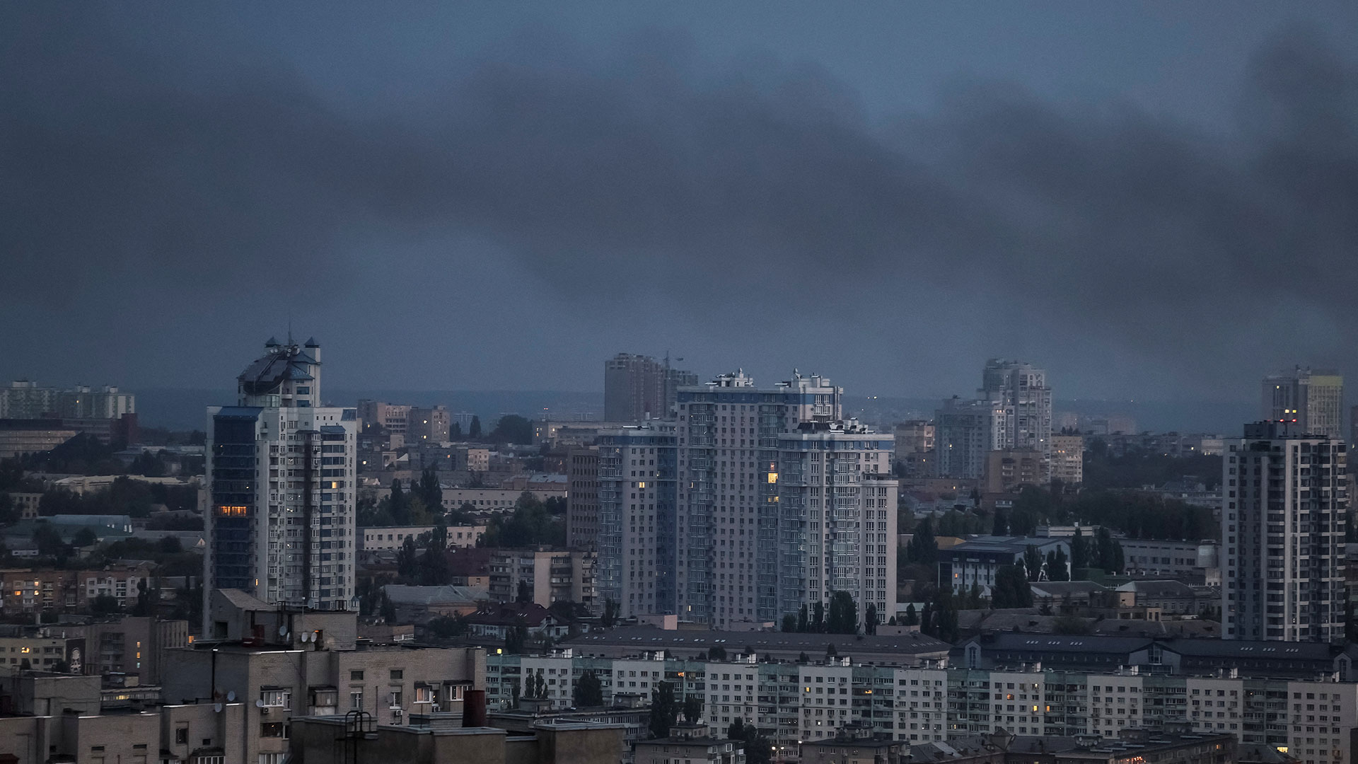 Ουκρανία: Πυραυλική επίθεση στο Κίεβο, λίγες ώρες πριν ανοίξουν τα σχολεία-2
