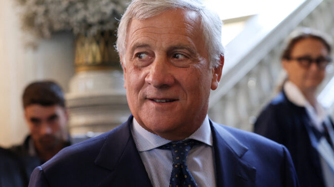 στο-τέλος-θα-απομείνουν-συνταξιούχο-563213137