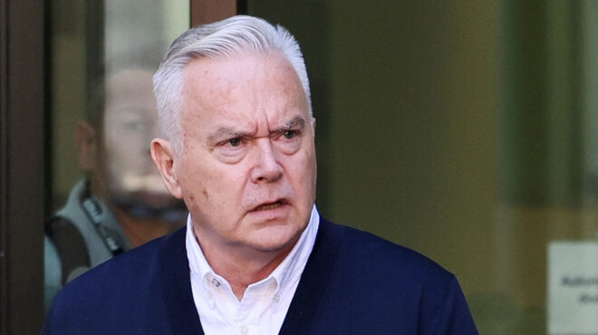 χιου-εντουαρντς-φυλάκιση-έξι-μηνών-με-563222497